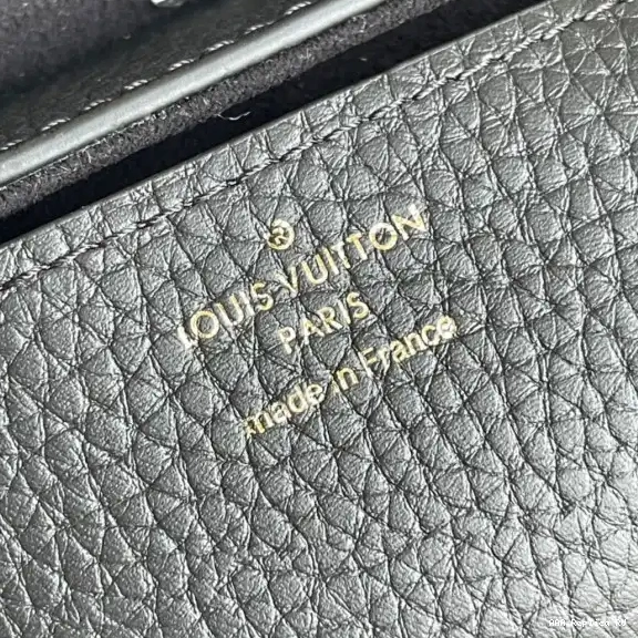 Aaa replica ru TWIST LOUIS PM VUITTON 0602